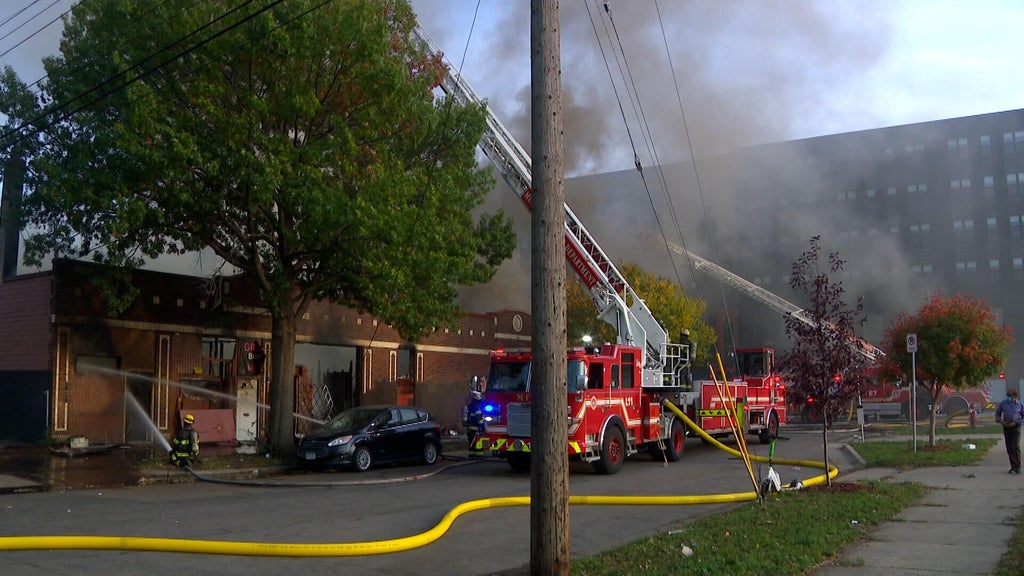 2 Minneapolis firefighters hurt in East Franklin Avenue business fire — WCCO / CBS Minnesota, Menlo Park Health news