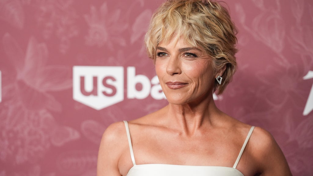 Actress Selma Blair arraigned following arrest for incident related to flight from LAX to JFK — CBS Bay Area (KPIX), Menlo Park Health news
