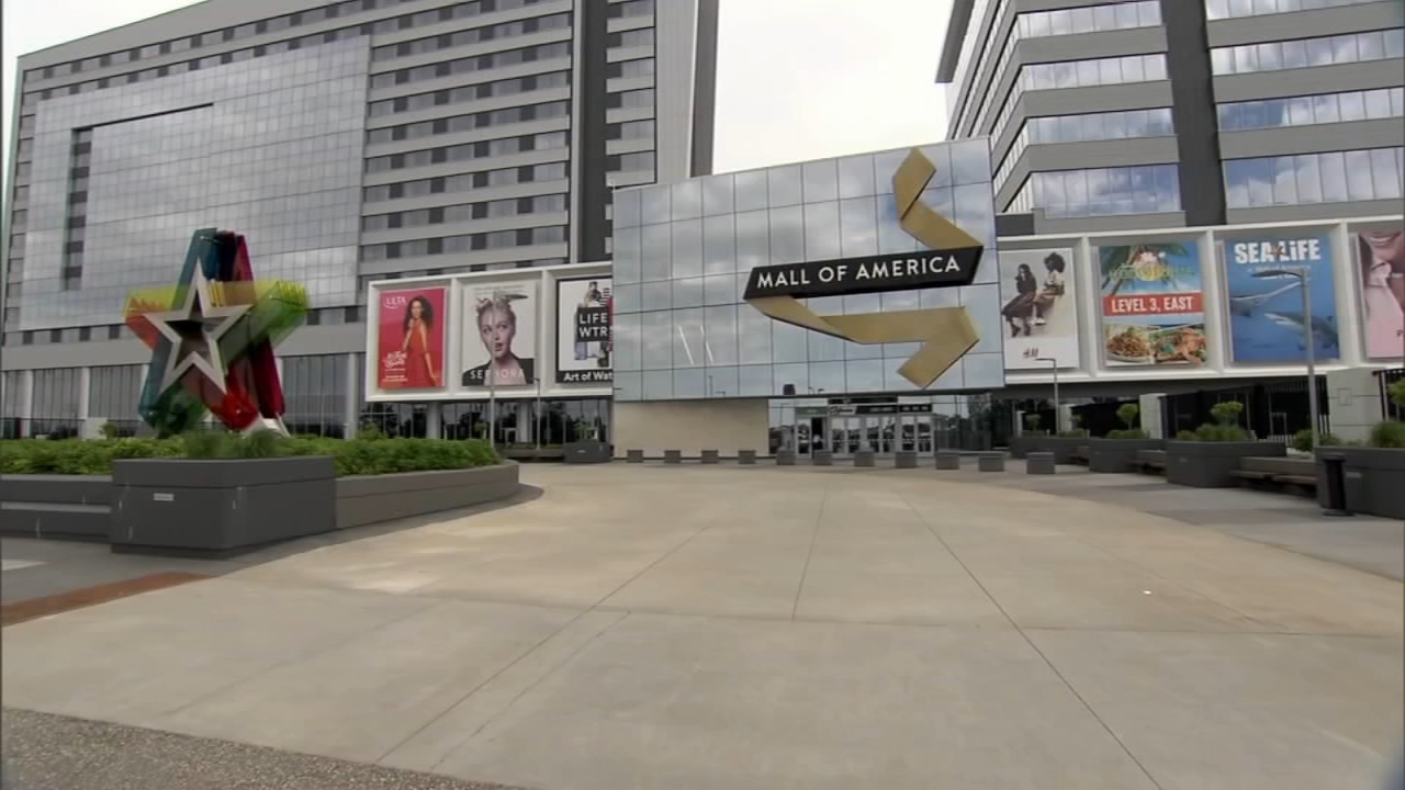 FBI says it thwarted an attack on the Mall of America by a teen it supplied with an assault rifle

       — ABC 7 Bay Area