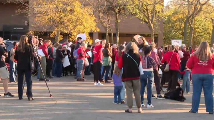 Protesters gather outside St. Paul school board meeting ahead of vote for mid-year cuts — KARE 11 Local, Menlo Park Schools news