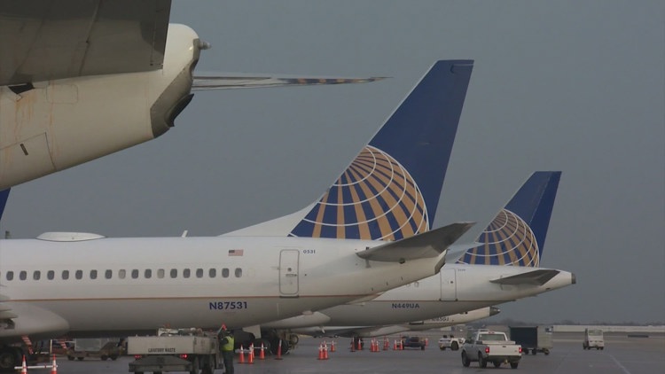 United flight from Grand Cayman to Houston declares emergency, lands safely — KENS 5 (San Antonio), Menlo Park Community news