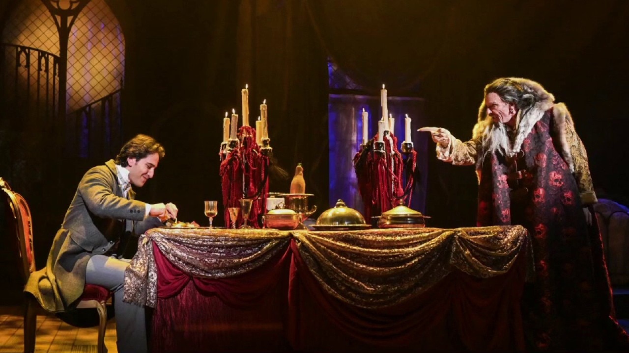 'Dracula' at TheatreWorks Silicon Valley — KTVU FOX 2 Bay Area, Menlo Park Arts news