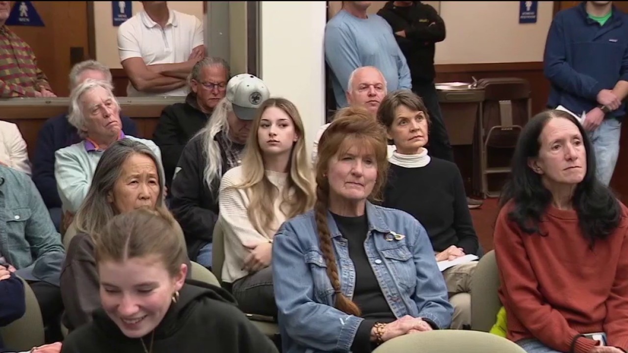 San Anselmo considers ban on all tobacco products  — KTVU FOX 2 Bay Area, Menlo Park Community news
