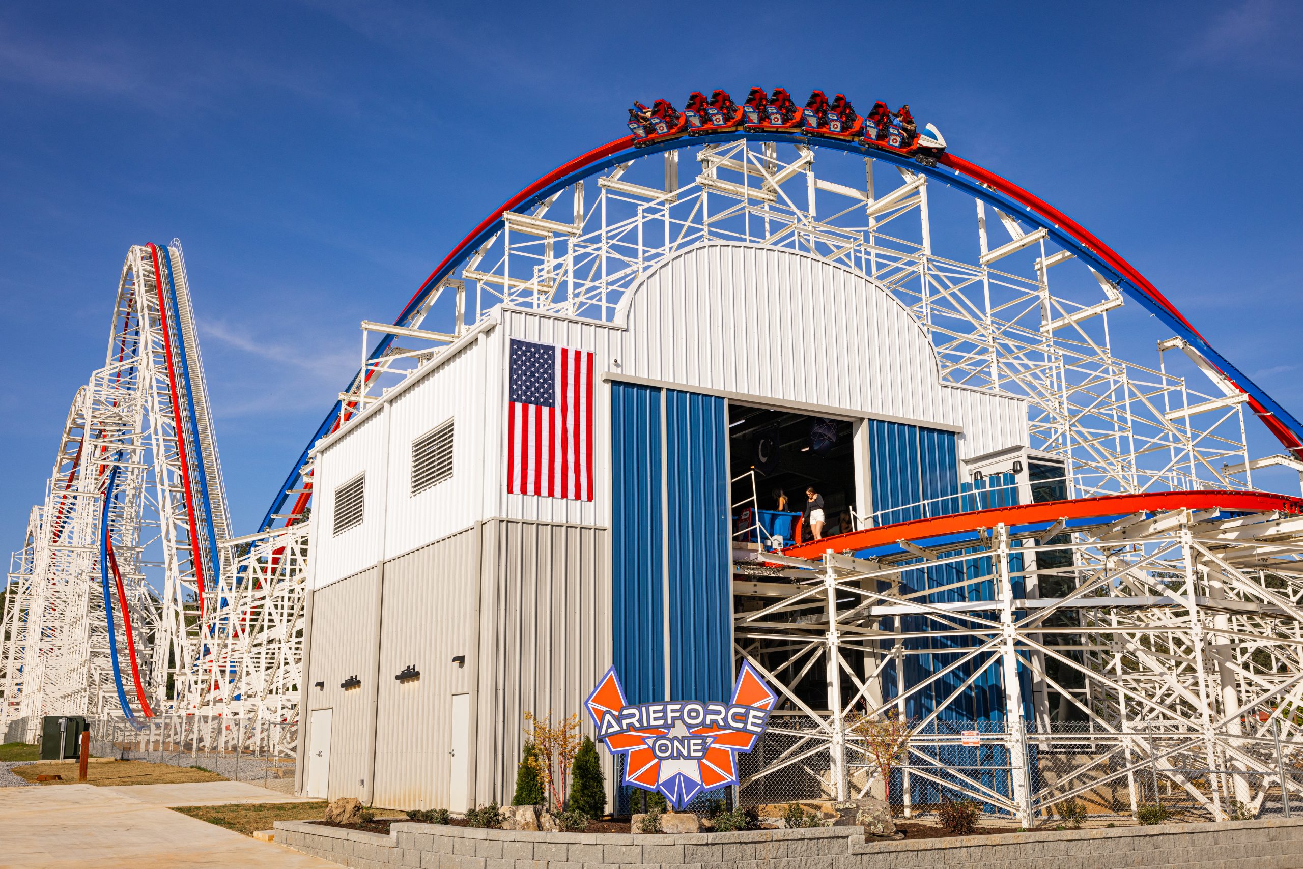 ArieForce One coaster moving to Six Flags Magic Mountain in California — Menlo Park Community news