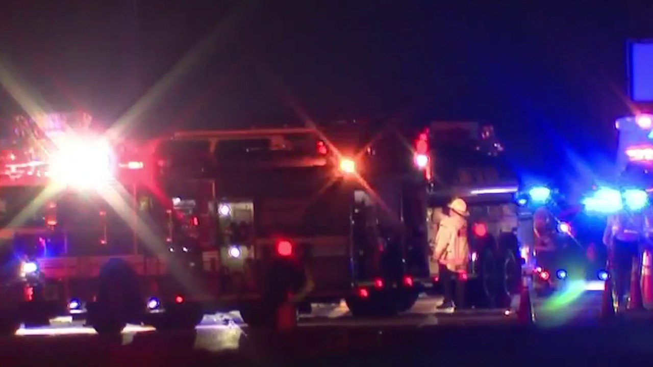 Florida Turnpike crash kills 6, including 3 siblings headed to Halloween Horror Nights — KTVU FOX 2 Bay Area