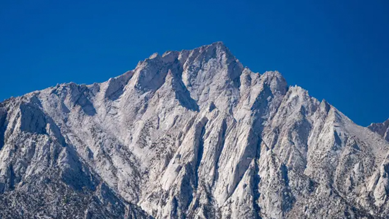Body of missing hiker recovered from tallest mountain in Lower 48 after storms stall efforts — Menlo Park Sports news