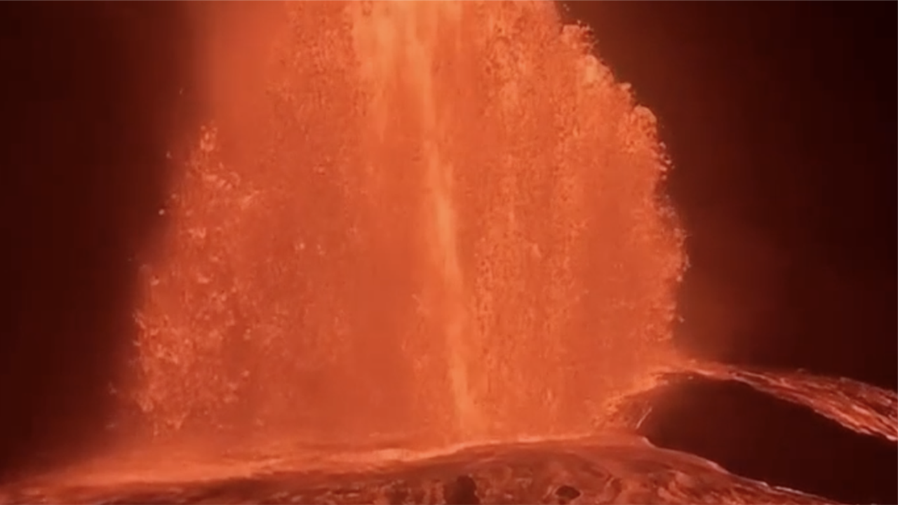 Watch: Hawaii's Kilauea volcano erupts spewing lava 700 feet in the air — KTVU FOX 2 Bay Area, Menlo Park Community news